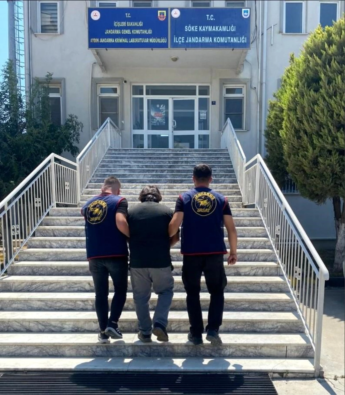 Aydın’da 5 Yıldır Aranan Şahıs Bekçi Olarak Çalıştığı Şantiyede Yakalandı
