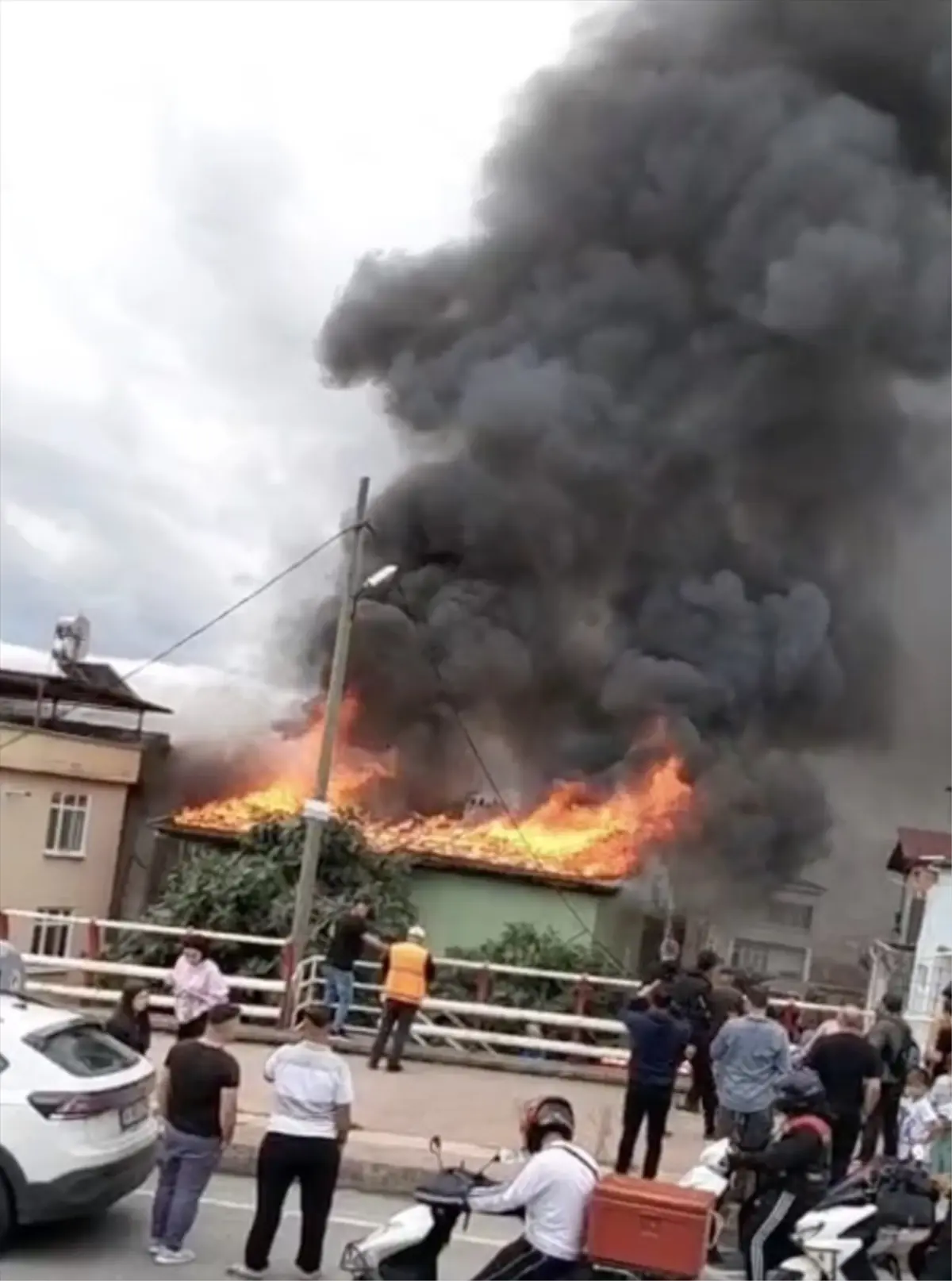 ilkadimda yangin panigi Ld5pXnZN