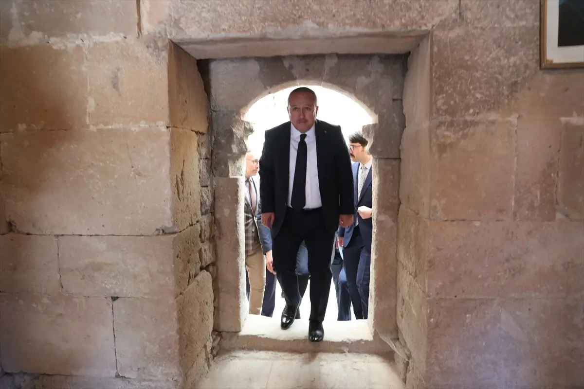 nevsehir valisi fidan urgupte vatandaslarla bulustu hWcJ7FjQ