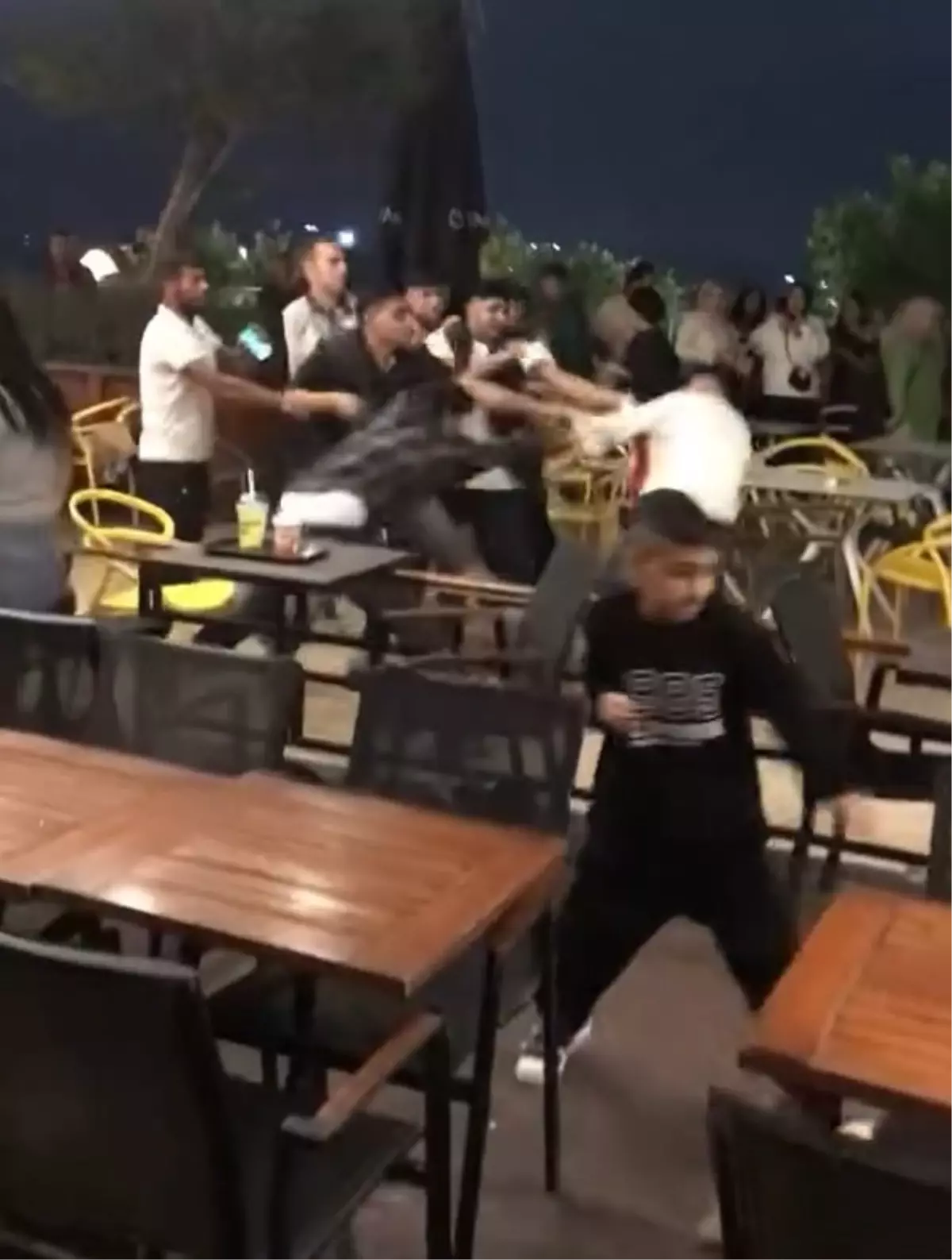 adana avmsinde kavga cikti NrzsE32P.jpg