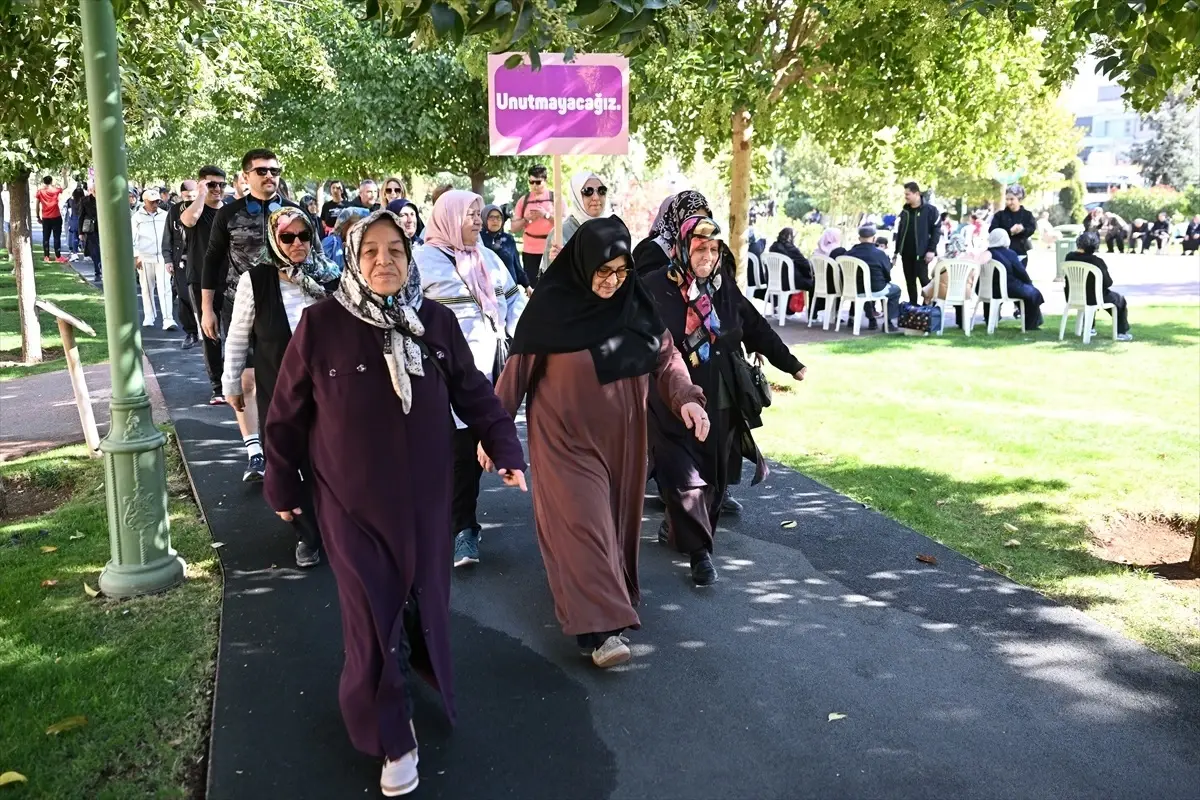 gaziantepte farkindalik yuruyusu l6U9CTgS.jpg