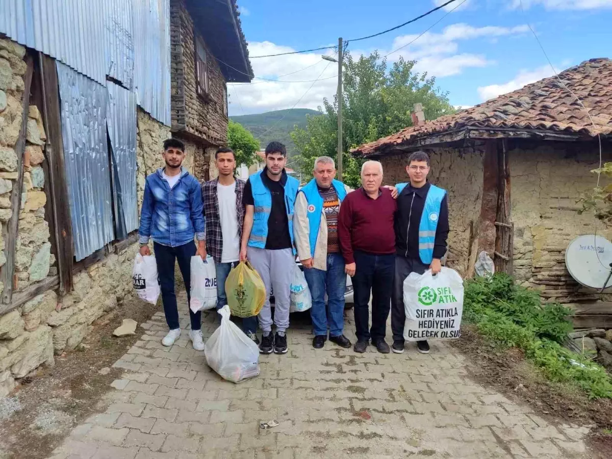 kopenez koyundeki yangin magdurlarina yardim eli M97xeU1I.jpg