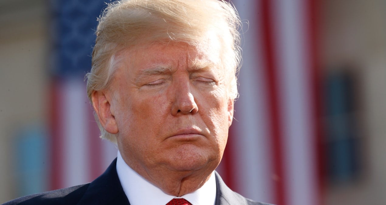 ne yapsa kurtaramiyor cin trumpin kuyruguna basti sV9HxwZX.jpg